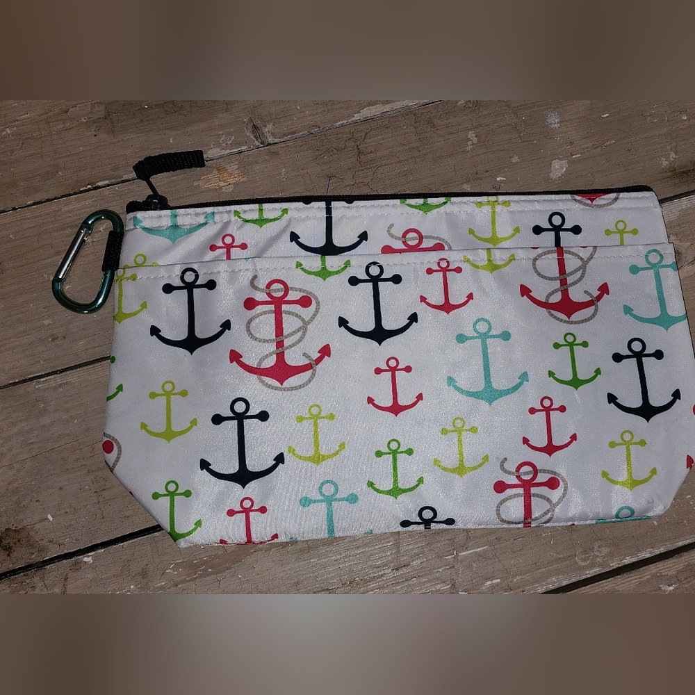 NWOT Thirty-One Thermal Zipper Pouch First Mate